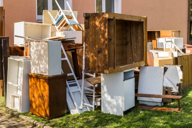 Best Furniture Removal  in Birch Run, MI